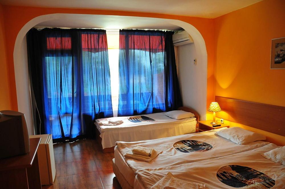 Hotel Surf Primorsko Quarto foto